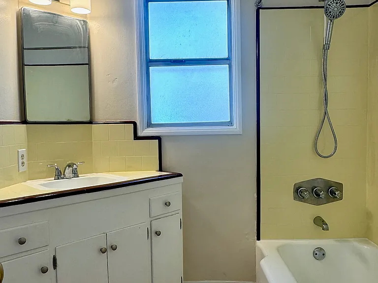12944 Riverside Dr #12946 — Photo 14