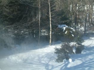 242 Rockingham Rd, Derry, NH 03038