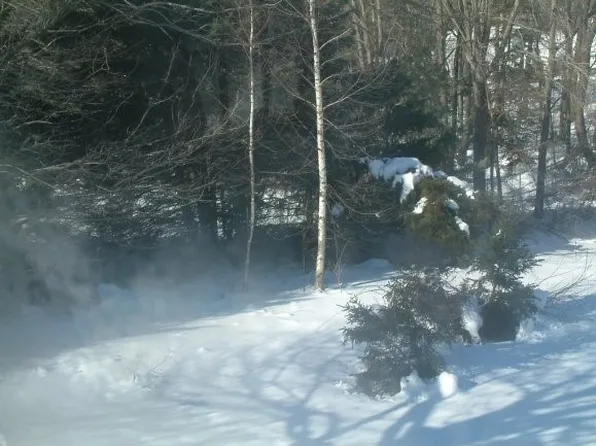 242 Rockingham Road, Derry, NH 03038