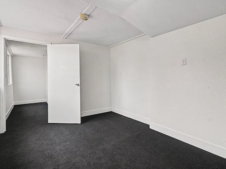 1310 Alton St — Photo 17