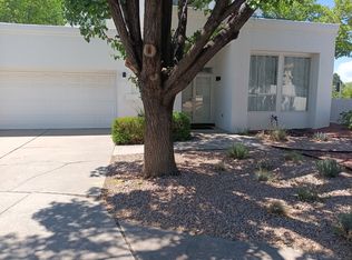 6229 Peachtree Pl NE, Albuquerque, NM 87111