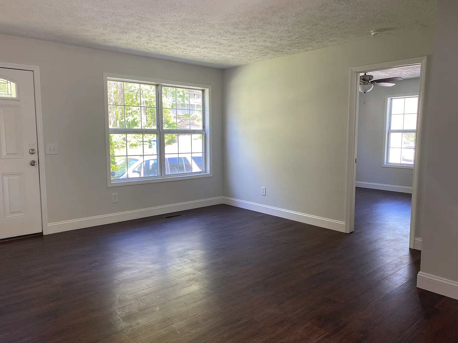 4 bed, $2,600 — Photo 3