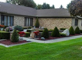 6172 Covered Wagons Trl, Flint, MI 48532