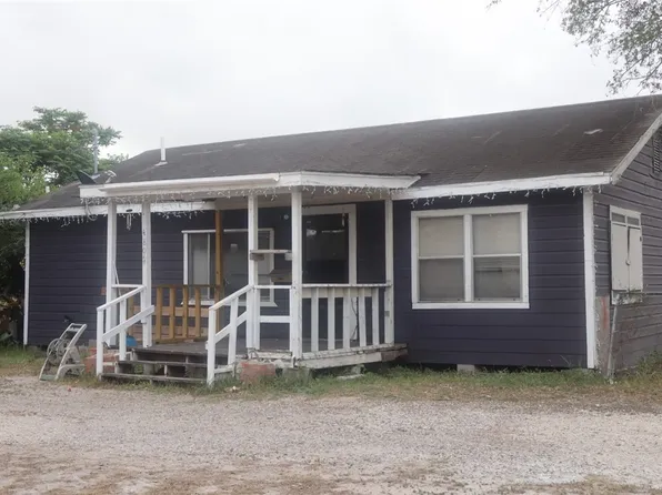 480 W Avenue G, Robstown, TX 78380