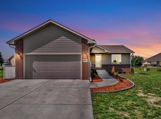 213 Matson Ct, Newton, KS 67114