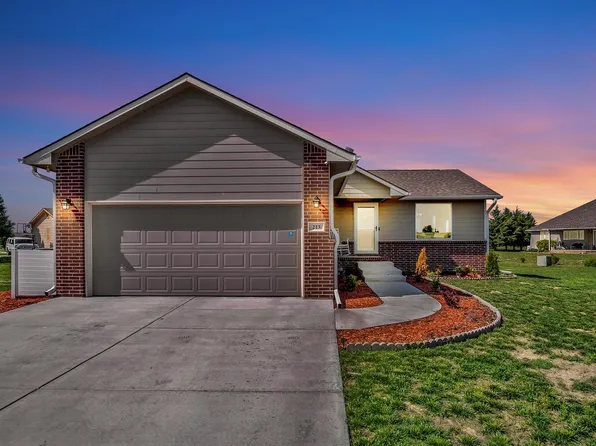 213 Matson Ct, Newton, KS 67114