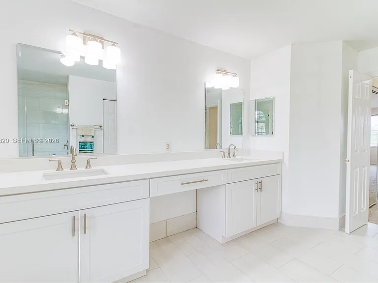 1473 SW 158th Ave — Photo 45