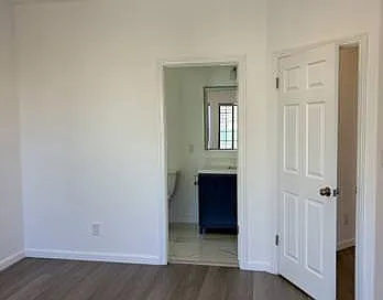 1914 Judah St #2 — Photo 10