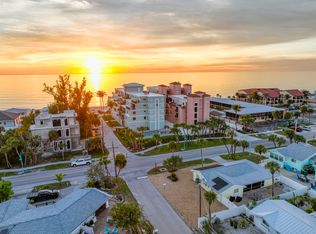 1695 Gulf Blvd, Englewood, FL 34223