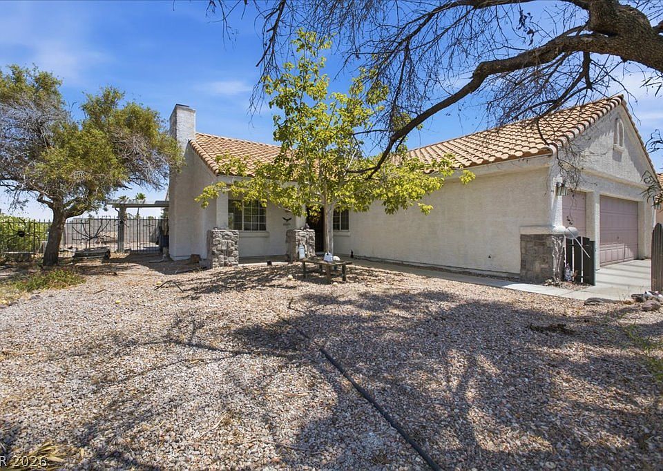 1st image of 101 Aruba Isle Dr