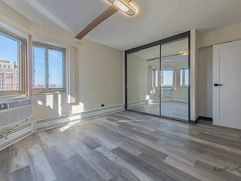 7337 S South Shore Dr #902 — Photo 13