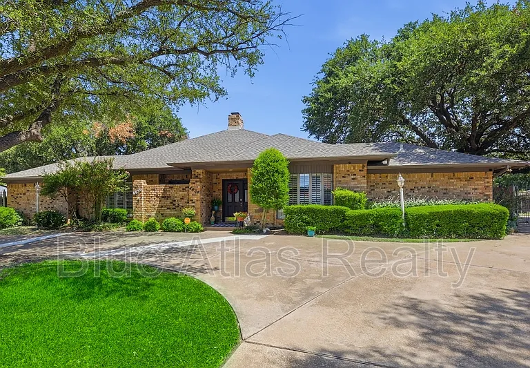 4856 Starcrest Ct — Photo 19