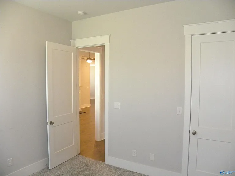 325 Silo Ln — Photo 19