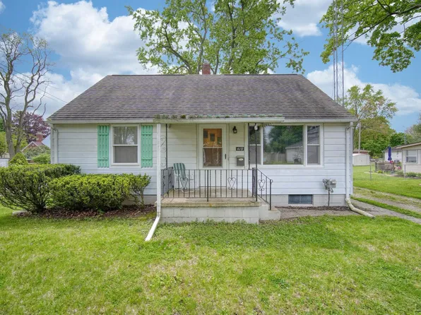 410 E Pottawatamie St, Tecumseh, MI 49286