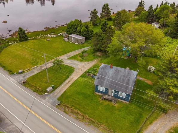 8628 Highway 7 E, Musquodoboit Harbour, NS B0J 2L0