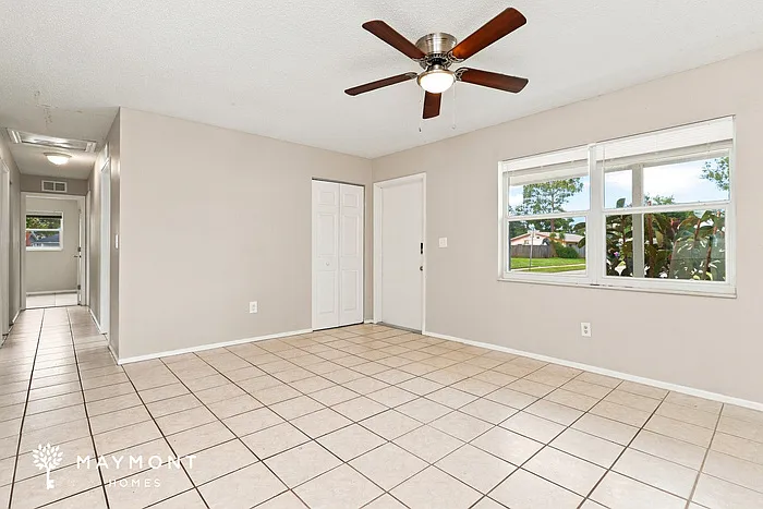 4 bed, 2.0 bath, 1173 sqft, $2,495 — Photo 4