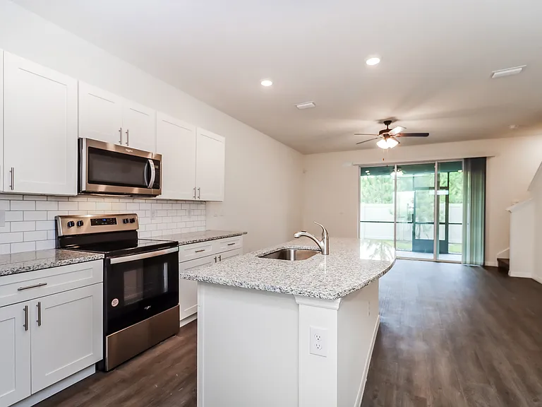 11882 Mountain Retreat Ln — Photo 9