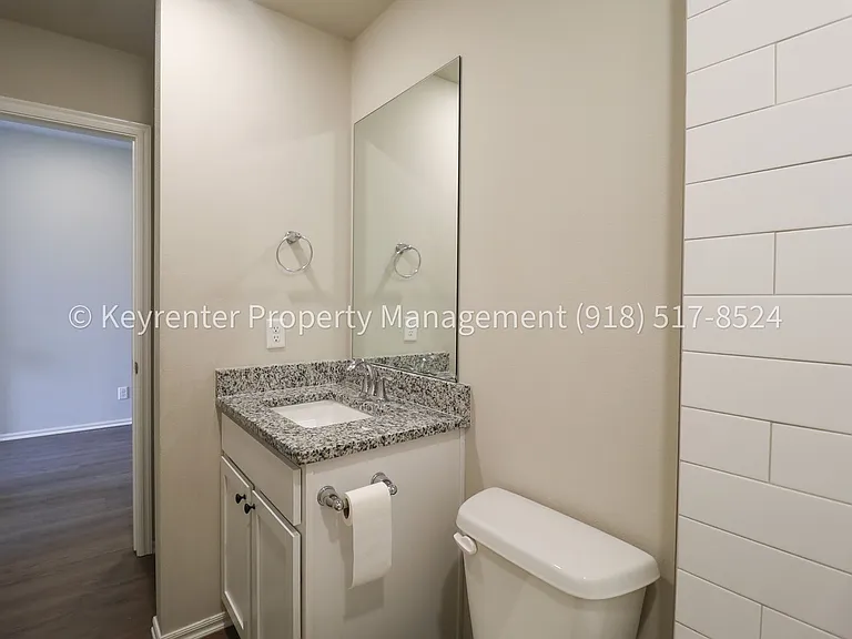1308 Sunstone St — Photo 12