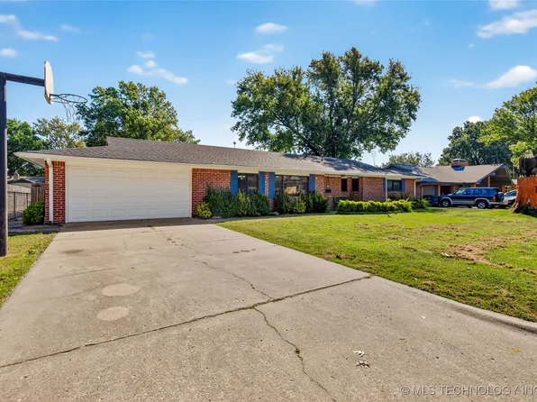 1354 Harris Dr, Bartlesville, OK 74006