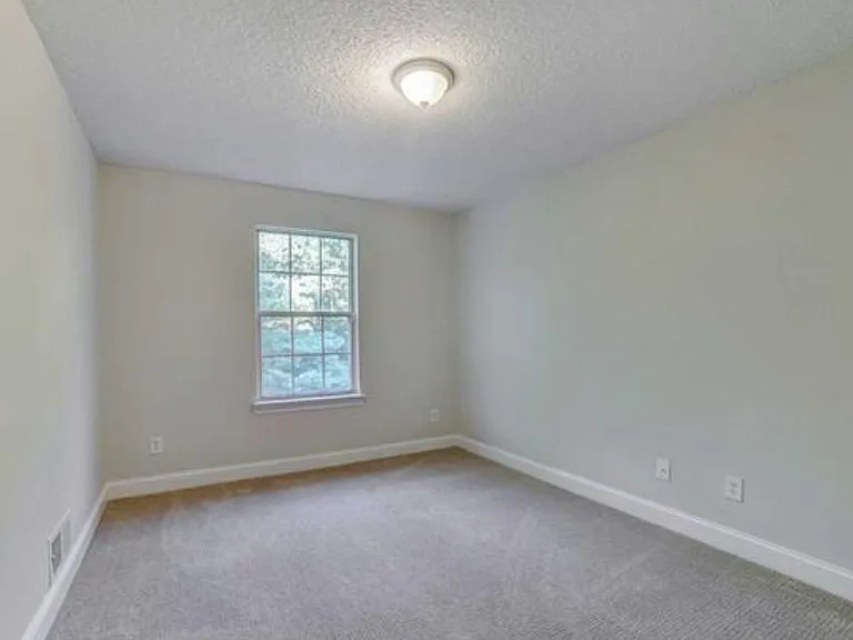 353 Cottonwood Way — Photo 9