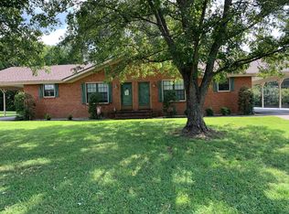 1305 Roberson St, Murray, KY 42071