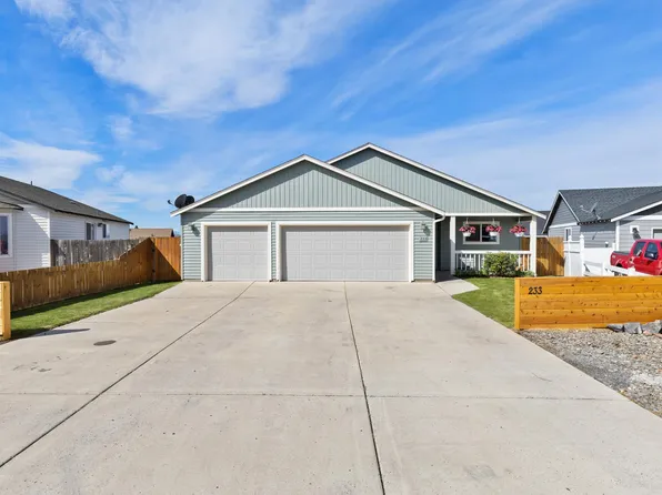 233 Center Ridge Dr, Culver, OR 97734