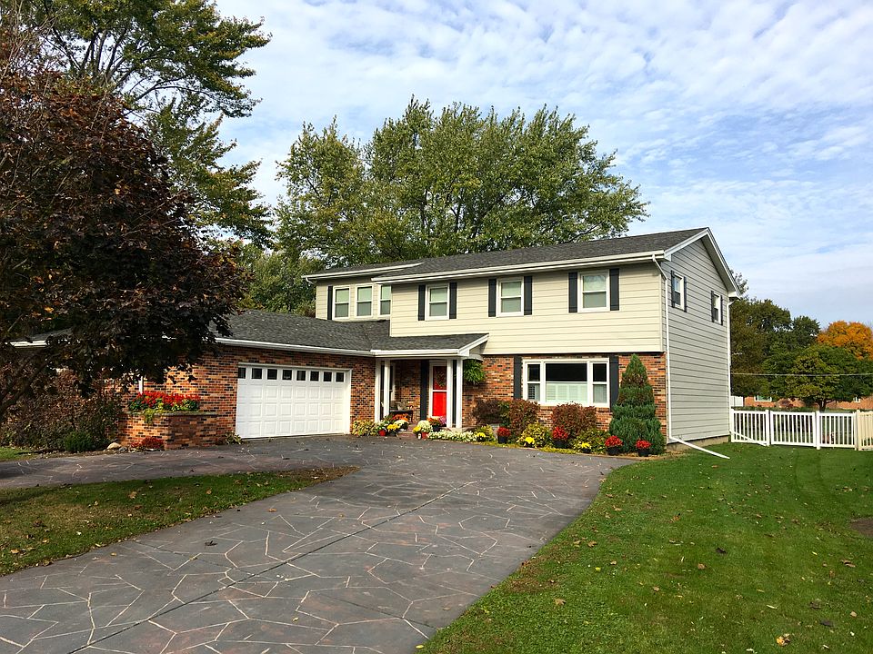 1st image of 71 Stacy Ave