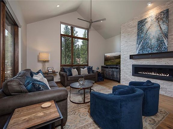 4th image of 223 River Park Dr #2B
