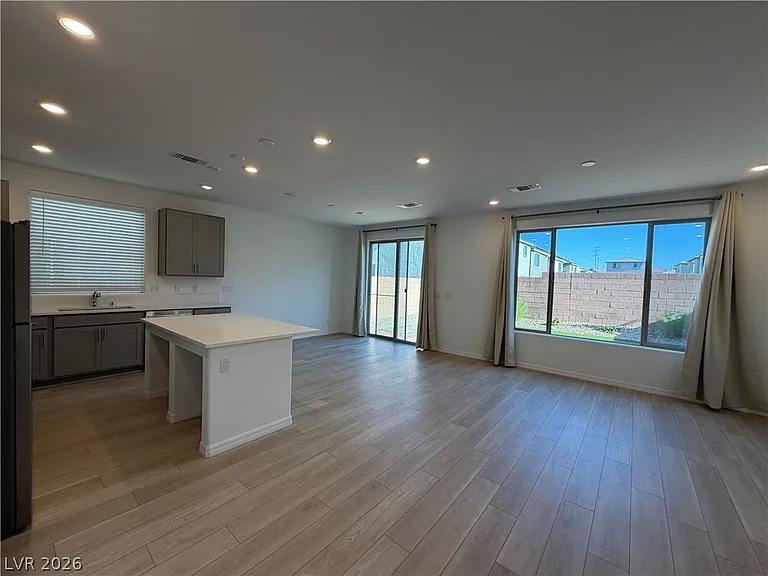 5925 Obsidian Sky Ave — Photo 6