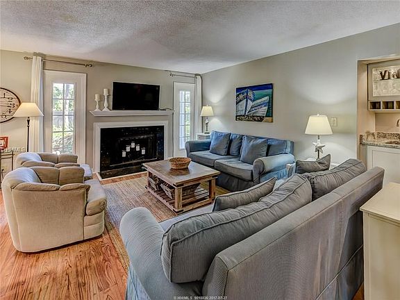 3rd image of 70 Shipyard Dr APT 175