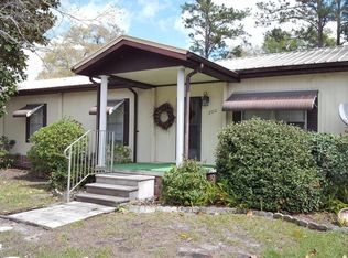 200 Camellia Dr, Satsuma, FL 32189