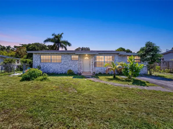 3020 SW 8th St, Fort Lauderdale, FL 33312
