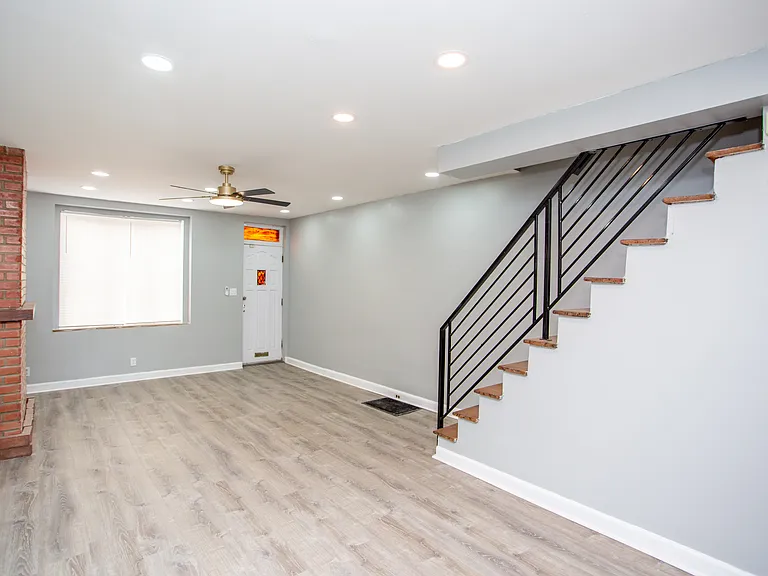 2465 N Garnet St — Photo 14