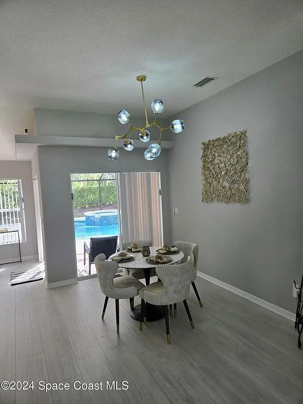 4 bed, 3.0 bath, 2006 sqft, $3,500 — Photo 2