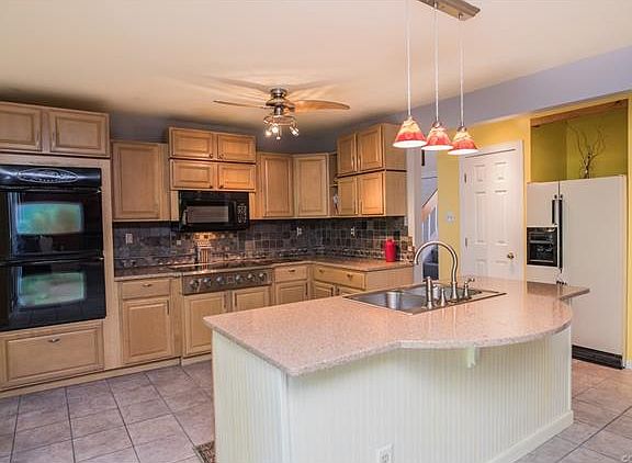 4th image of 2503 Elkview Dr