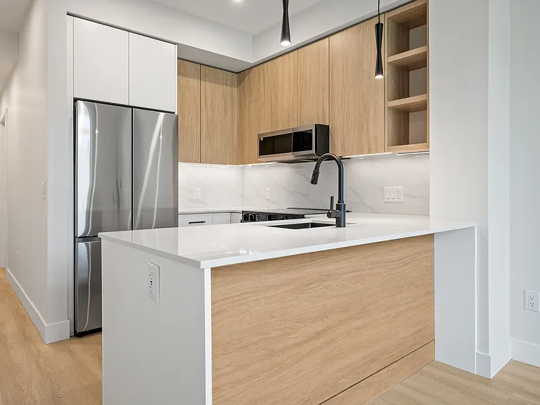 34395 Gladys Ave — Photo 38