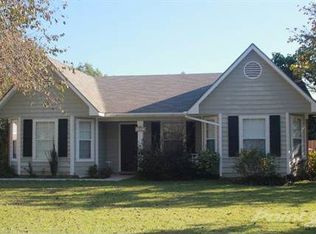 916 Edwards Ave, Fairhope, AL 36532