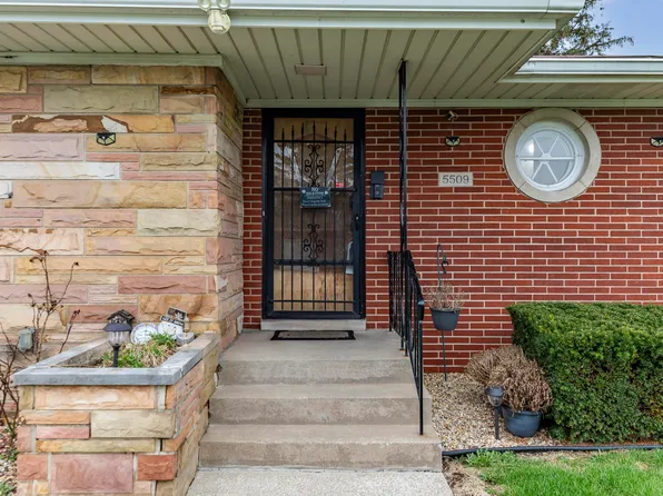 5509 Van Buren St, Merrillville, IN 46410