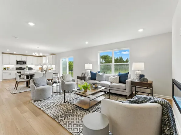 1125 Annagaire Curv, Rosemount, MN 55068