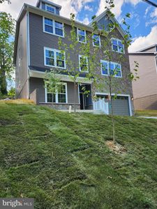 18520 Old Triangle Rd, Triangle, VA, 22172