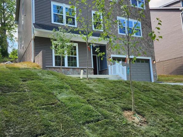 18520 Old Triangle Rd, Triangle, VA 22172