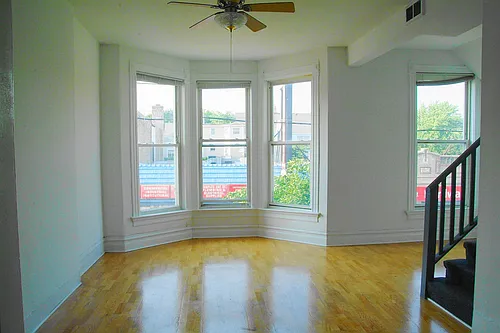 1141 W Belmont Ave #2 Photo 1