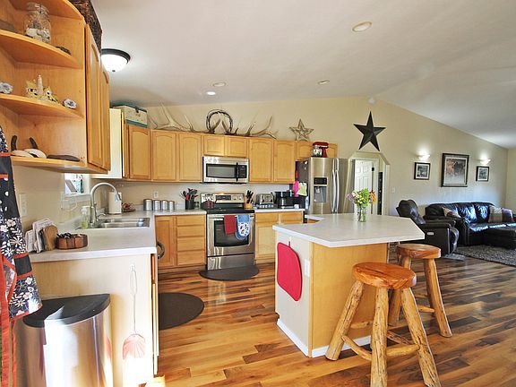 5th image of 2255 Peach St