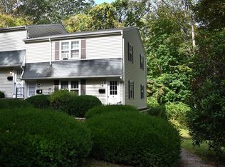 Village Knoll, Deep River, CT 06417
