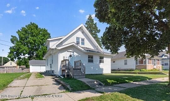 1st image of 733 Loomis St