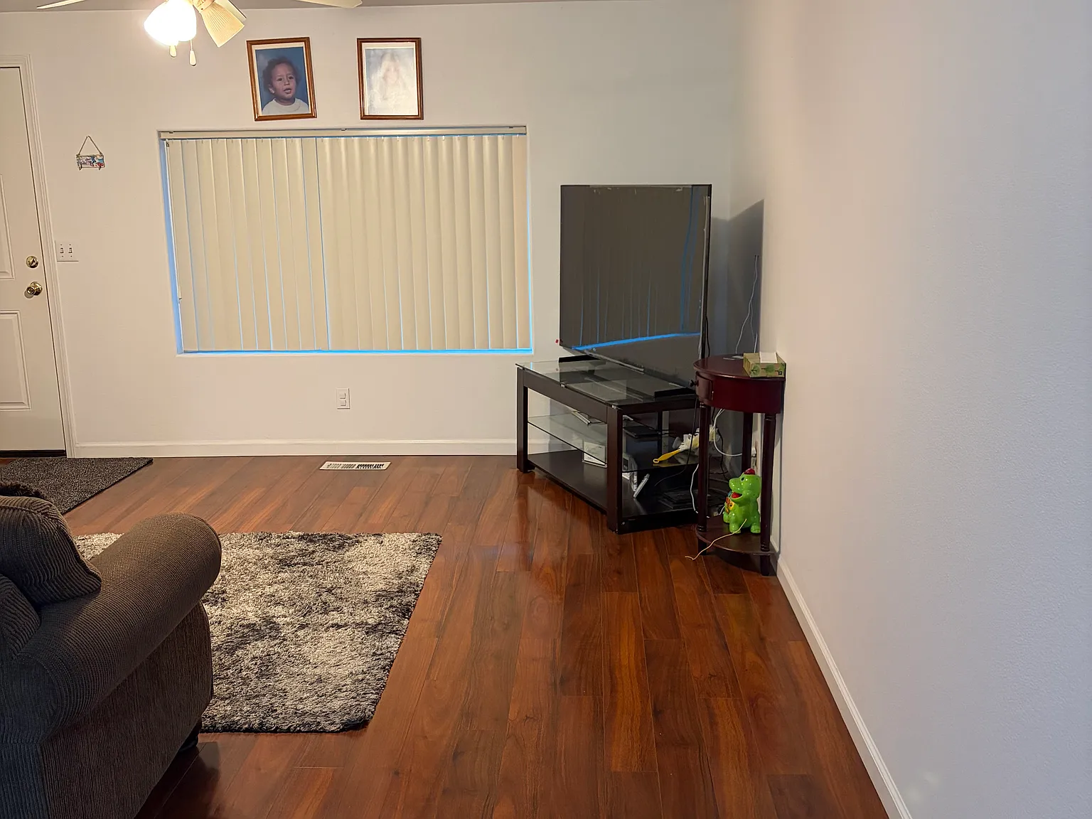 2 bed, 843 sqft, $1,900 — Photo 3