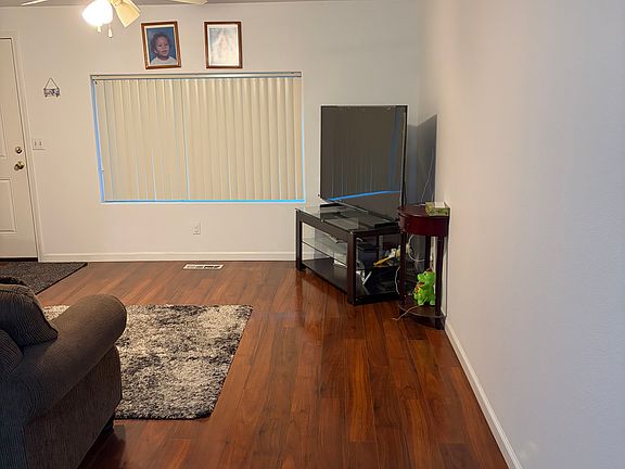 3rd image of 809 N 2nd St