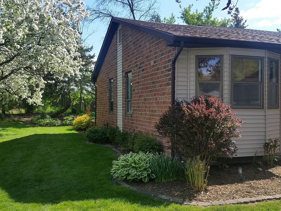 1st image of 2655 Chatham Woods Dr SE
