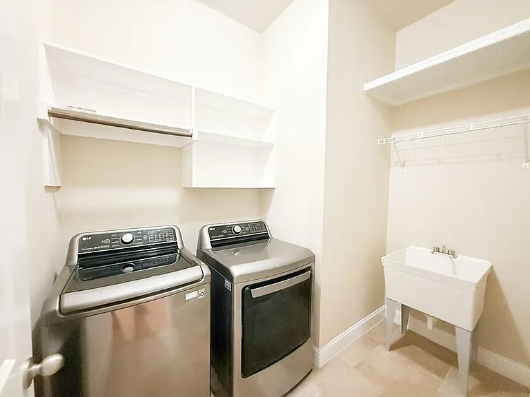 7048 Fullerton Cir — Photo 21