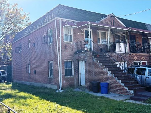 new-york-city-new-york-458390662 picture